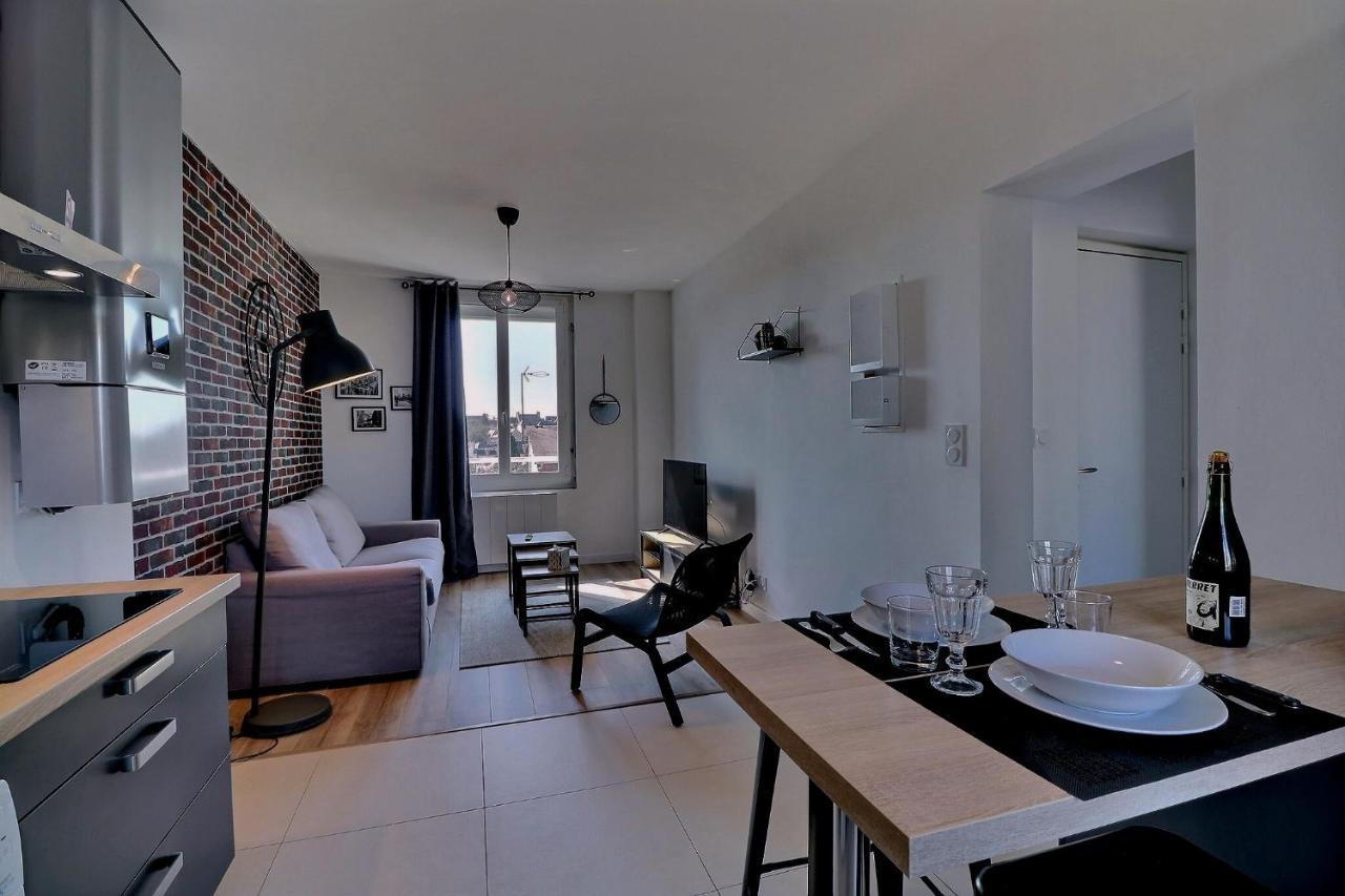 Appartement Logisy En Centre-Ville De Vitre I Logisy L'Indu วิเทร ภายนอก รูปภาพ